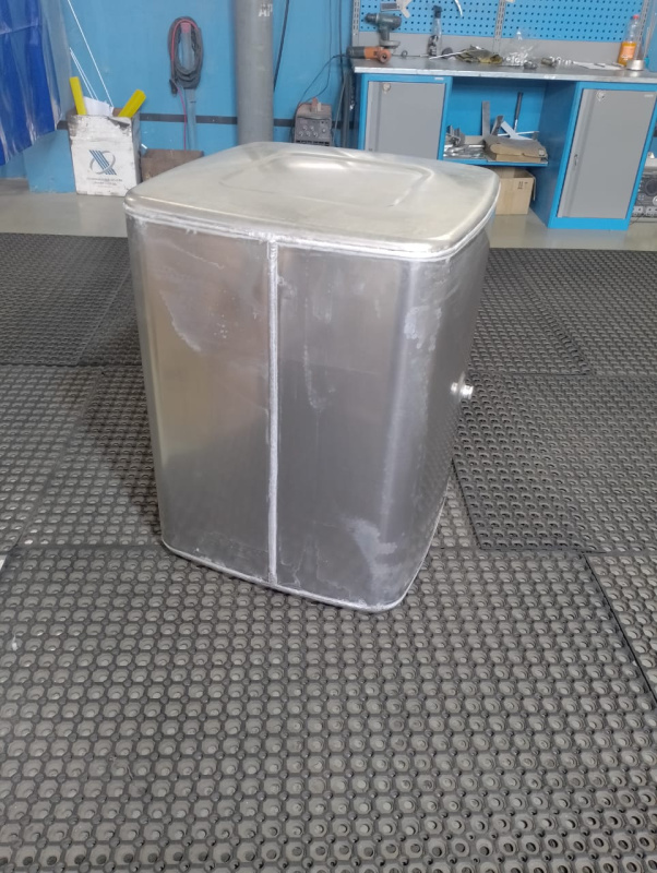 Алюминиевый топливный бак 400л. (№ 801605)